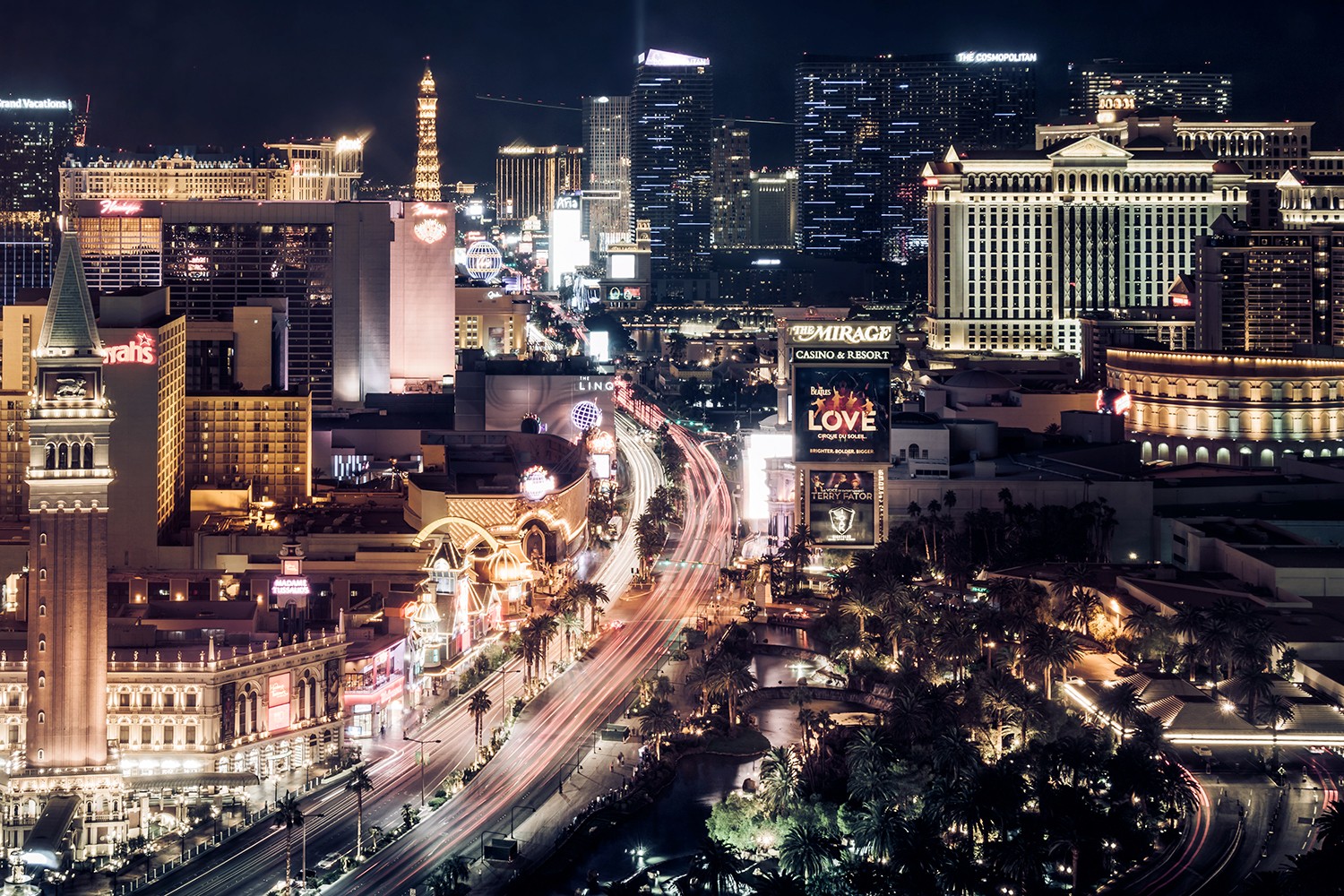 Berpetualang Keluar dari Vegas:Ide Perjalanan 8 Hari 